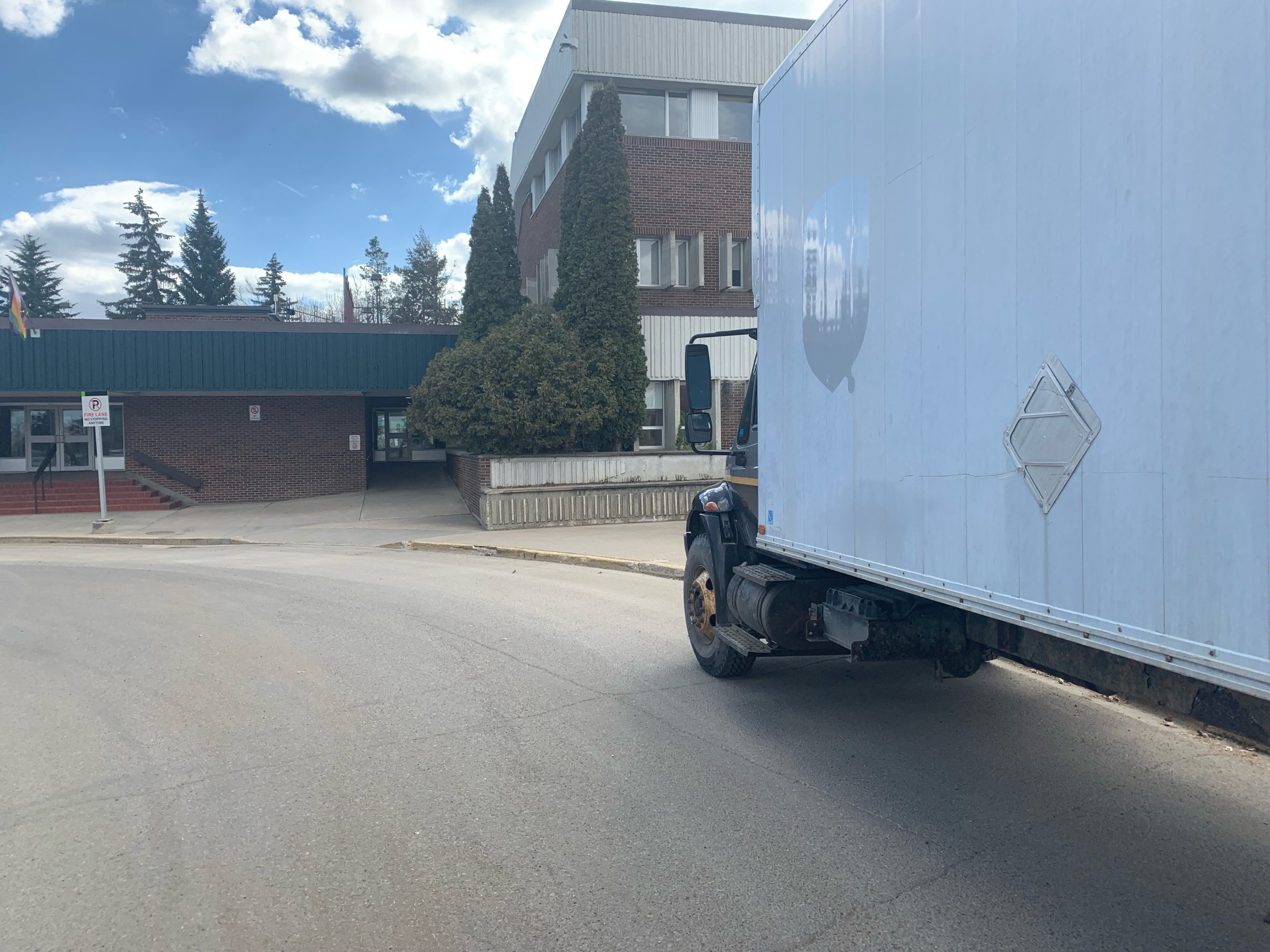 Red Deer Moving Truck